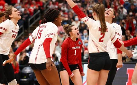 wisconsin volleyball team scandal video|University of Wisconsin police investigating after private photos。